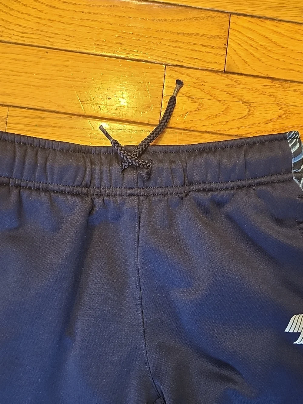 🏀FREE TANK! Boy's Place Navy Joggers with Blue Patterned Side Stripes; M7/8